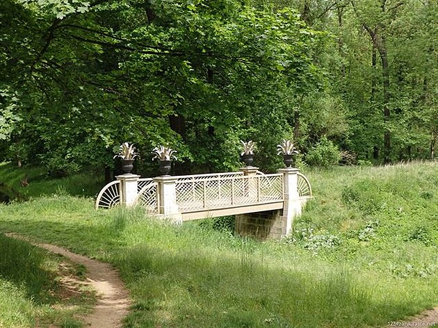 Zámecký park Veltrusy, jeden z mostk