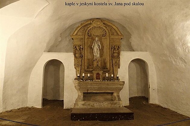 Kaple  jeskyni kostela  Sv. Jana pod Skalou