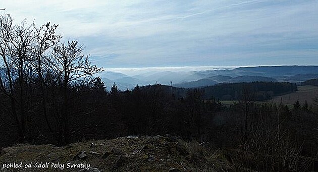 Pohled do údolí eky Svratky (Hornosvratecká vrchovina, bezen 2019)