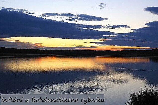 Svítání u Bohdaneského rybníka, Lázn Bohdane, srpen 2022