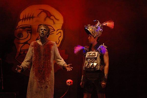 2. Chronolap a Zombie - Kabaret Caligula