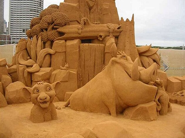 Sand Sculpturing 8