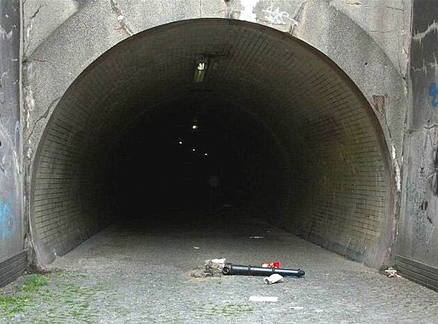 karlínský tunel 9