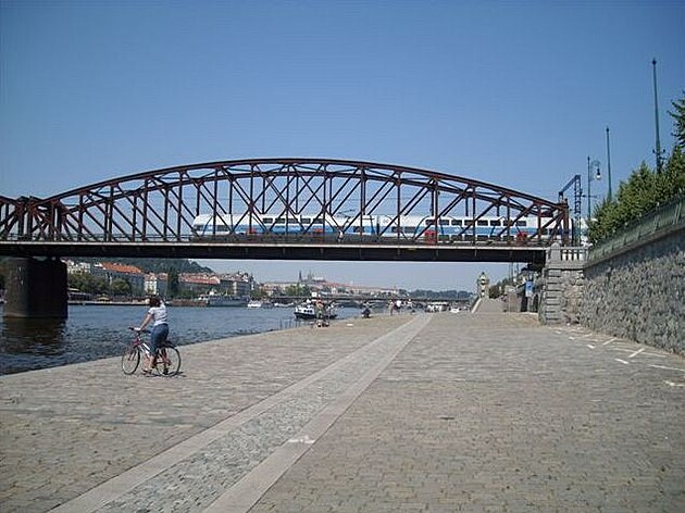 elezniní most