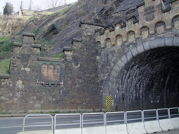 Vyehradský tunel