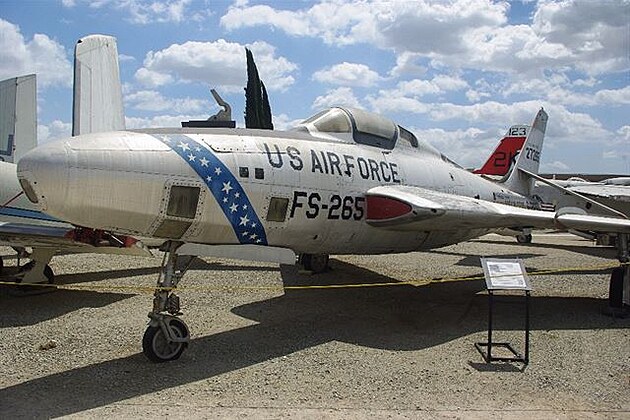 Republic RF-84K - poetilá snaha o parazitní przkumný letoun, který ml nést v...