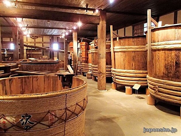 Tradiní výrob(n)a sake je hlavn turistická atrakce