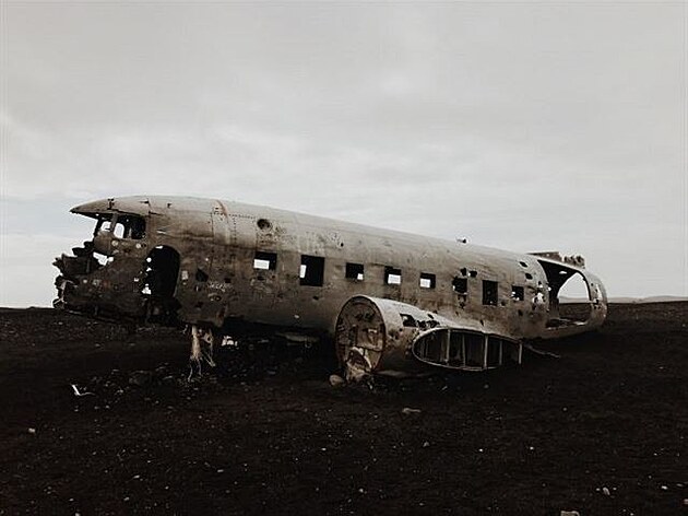 Ilustraní foto zíceného letadla (Island)