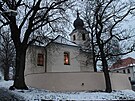 10 Kostel sv. Petra a Pavla v Bohnicích