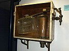 Vodárna - muzeum - klozetová nádrka, 20. léta 20. stol.
