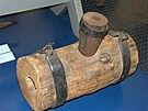Vodárna - muzeum - odboka na devném potrubí, konec 18. stol.