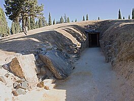 Antequera -  dolmeny jsou zvenku nenpadn pahrbky