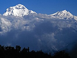 Masiv Dhaulagiri s PunHill a jeho detaily na zvr - nae posledn pkn...