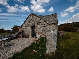 Zabydlujeme se. Dovolen ve Francouzskm stedoho.