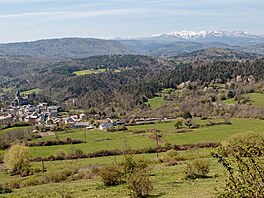 Krajina kolem St-Nectaire. Dovolen ve Francouzskm stedoho.