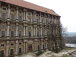 Zmek Plumlov - foceno ze zbytk hradu.