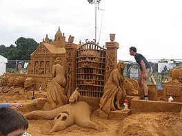 Sand Sculpturing 5