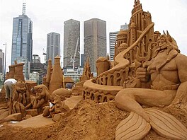 Sand Sculpturing 6