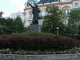 Karel Havlek Borovsk, socha, Havlkovo n. 2