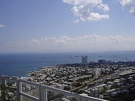 .2 Haifa -ty hory vzadu jsou Libanon