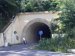 Portl elezninho tunelu