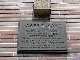 Zasche-pamtn deska na kostele