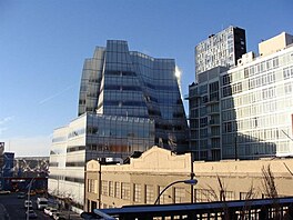 Vlevo Gehry, vpravo Nouvel