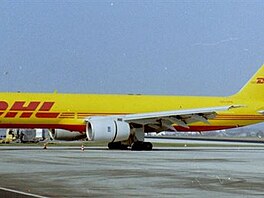 Boeing 757-236 G_BIKK