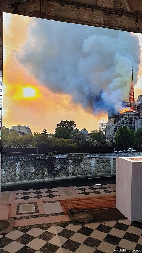 Vyprávní první - o poáru katedrály Notre Dam v dubnu 2019. 3D výstava o Notre...