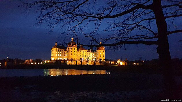 Moritzburg je krásný i za tmy, prosinec 2022, Dráany