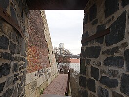 Prvn ledna 2023, prchod hradbami z parku Albertov na Folimanku