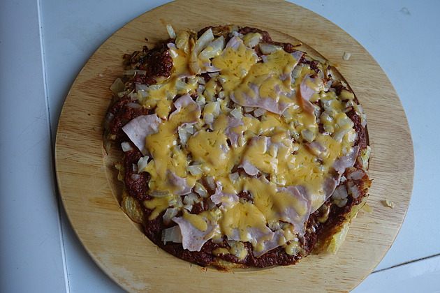 Zelná �pizza� p�esunutá na talí�