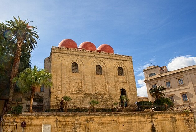 San Cataldo, Palermo, Sicílie. Bezen 2023