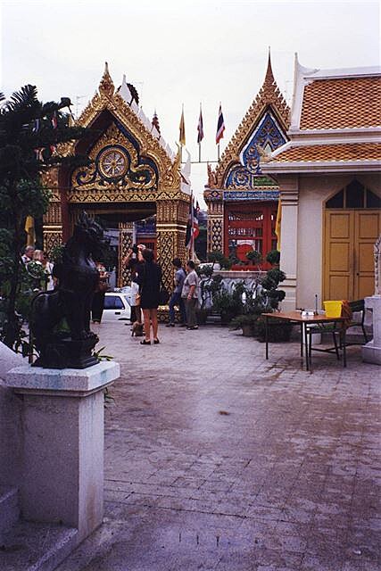 Bangkok - v areálu svatyn sedícího Buddhy