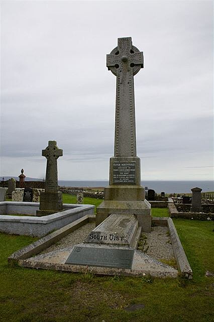 34 -  Skye - hrob Flory McDonaldové