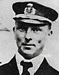 2-9 Josef Holub, velitel ponorky U-27