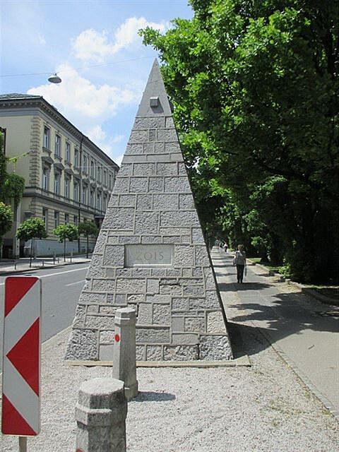 Zoisova pyramida