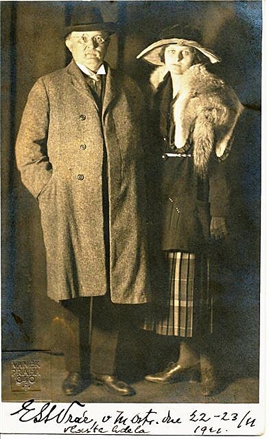 Vráz s dcerou v roce 1922 b