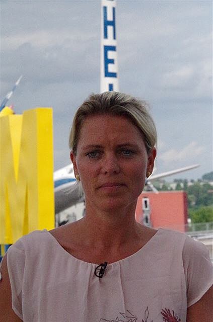Simone Linger, doprovod v Sinsheimu