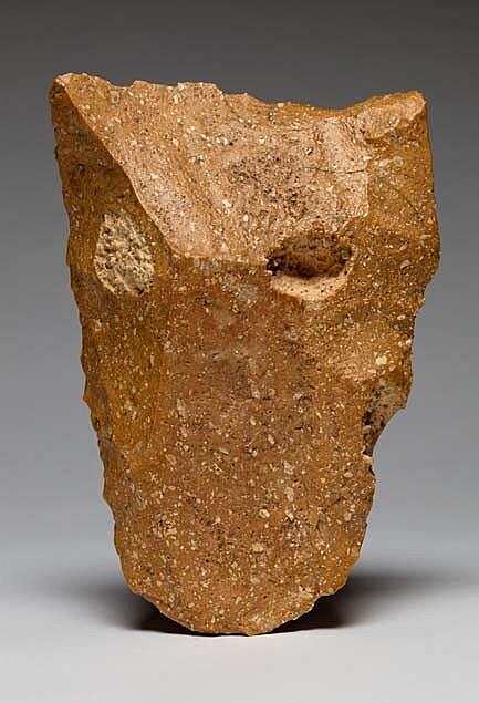 Pstní klín, kvarzit (24.1 x 16,5 x 6,9), 300 000 - 800 000 let, Mauretánie.