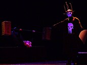4. Duch trénuje Hamleta - Kabaret Caligula
