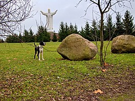 Nejvy socha Krista, v poped Yoda. Cesta k Baltu, advent 2023