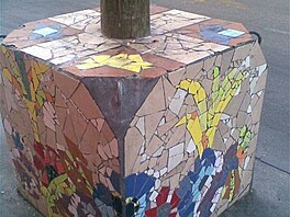 Mozaika - podstavec sloupu veejnho osvtlen