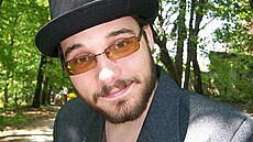 David P. Stefanovi� Sarden