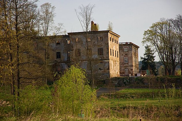 Ruiny zámku Lipová, 2024