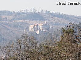 Perntejn, bezen 2025
