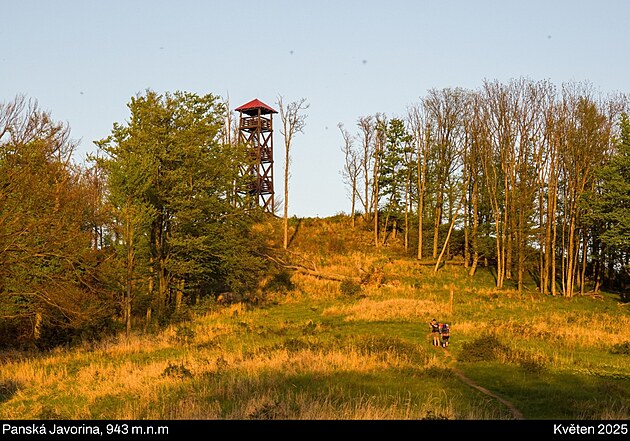 Pova�sk� Inovec, kv�ten 2025, den 2