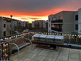 �ervánky 9. 12. 2025 v Mod�anech, stroj Apple