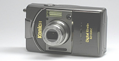Miniaturn digitln fotopstroj Konica Revio KD 500z