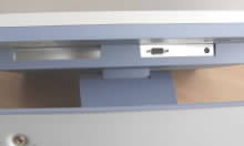 Dva konektory pro tento model LCD IMRI